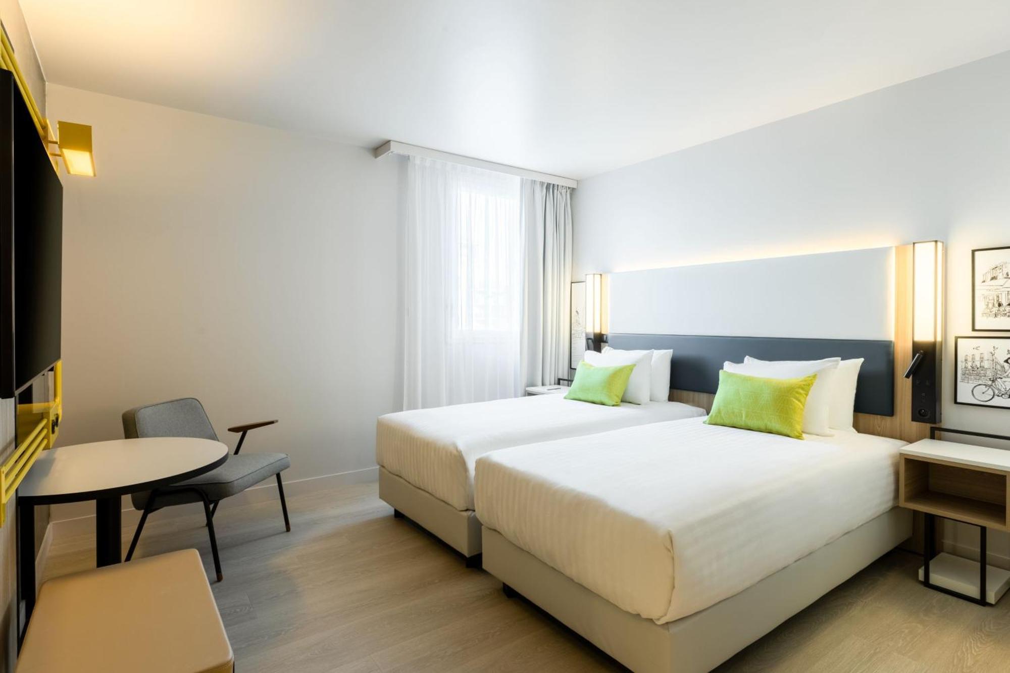 Courtyard By Marriott Paris Creteil Hotel Exterior photo